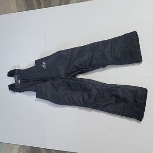 Youth XS snow bibs. Great condition. Worn handful of times.